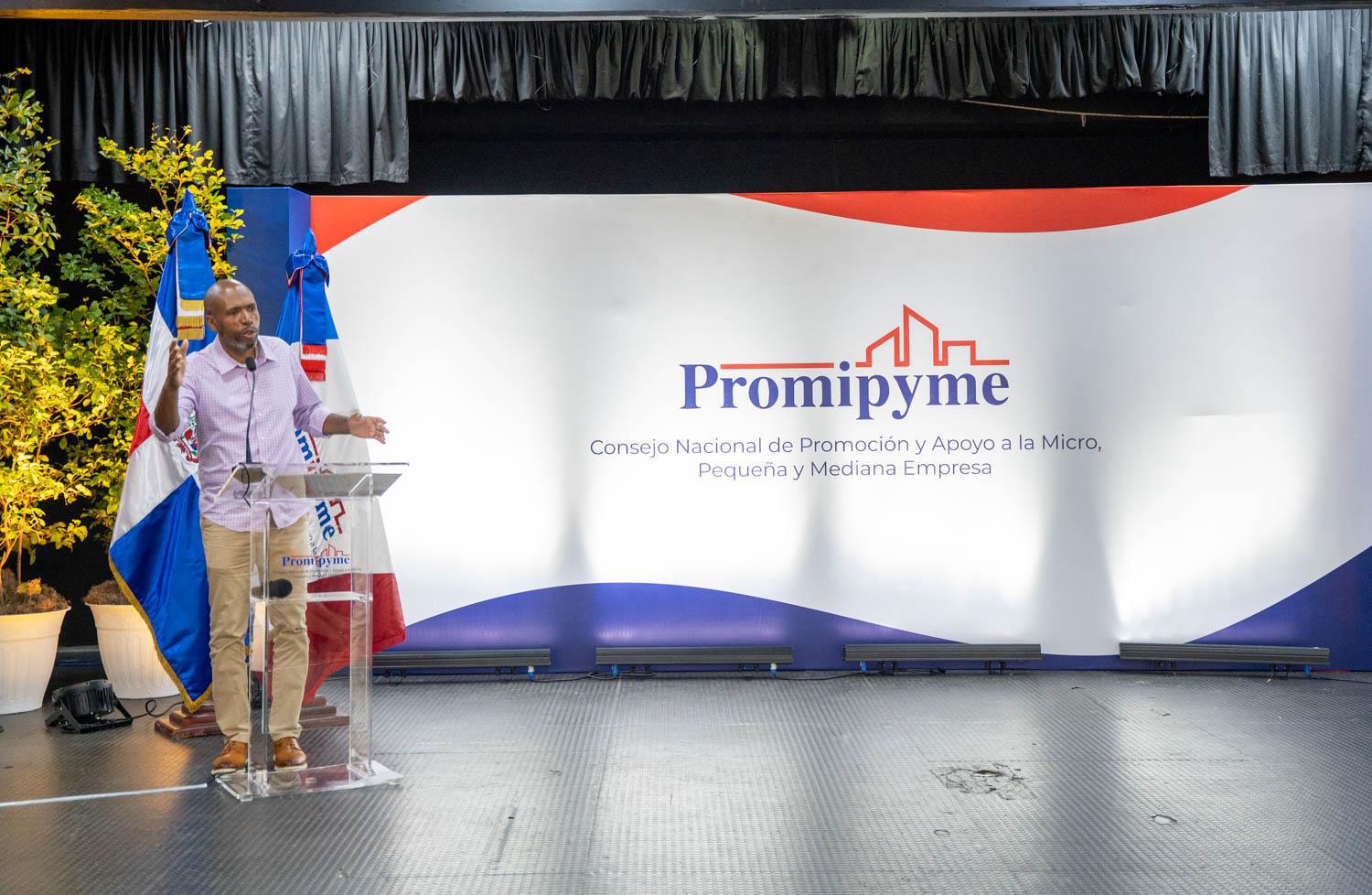 Promipyme entrega RD$35 millones en créditos a 140 emprendedores y mipymes de La Romana