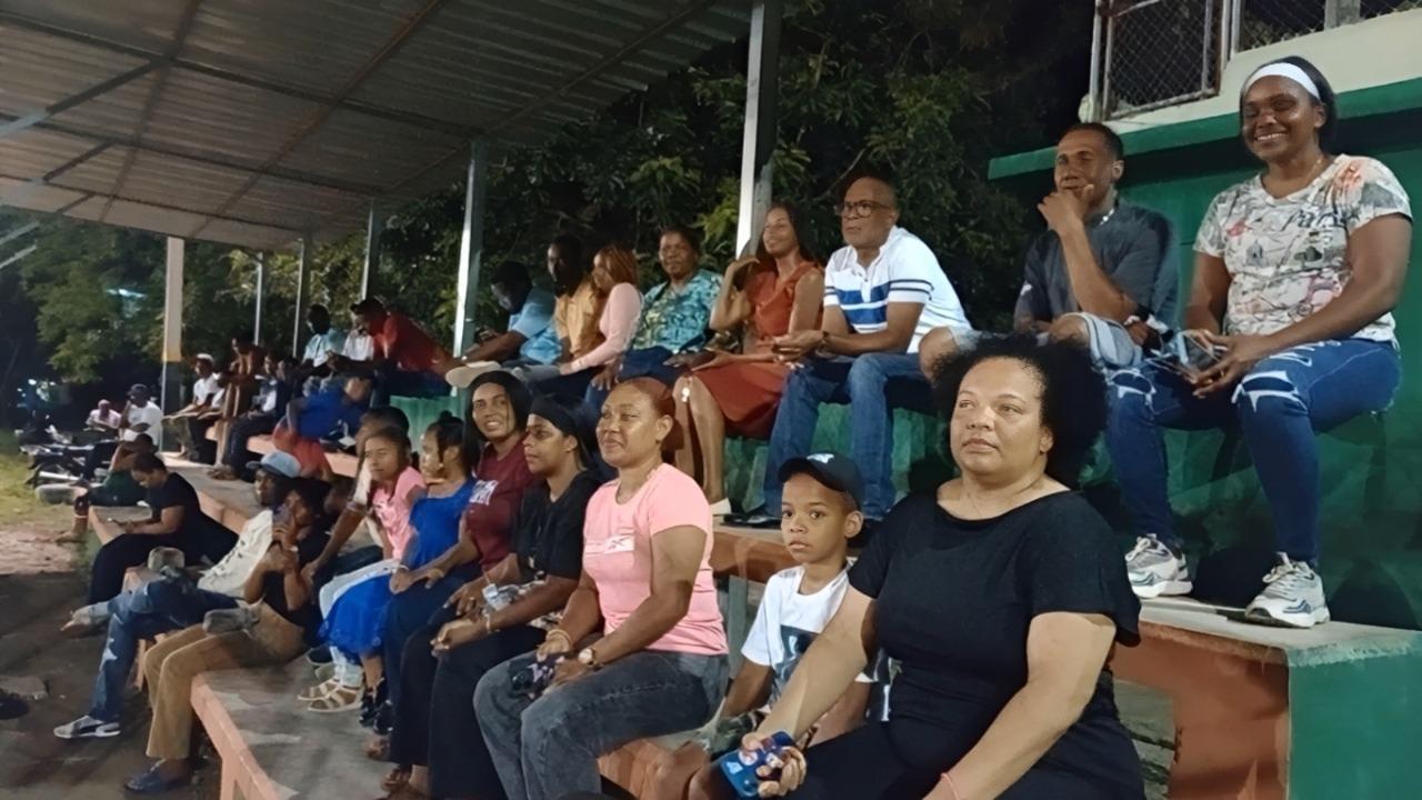 Confraternidad de Iglesias Evangélicas impulsa exitoso torneo de softball en Quisqueya